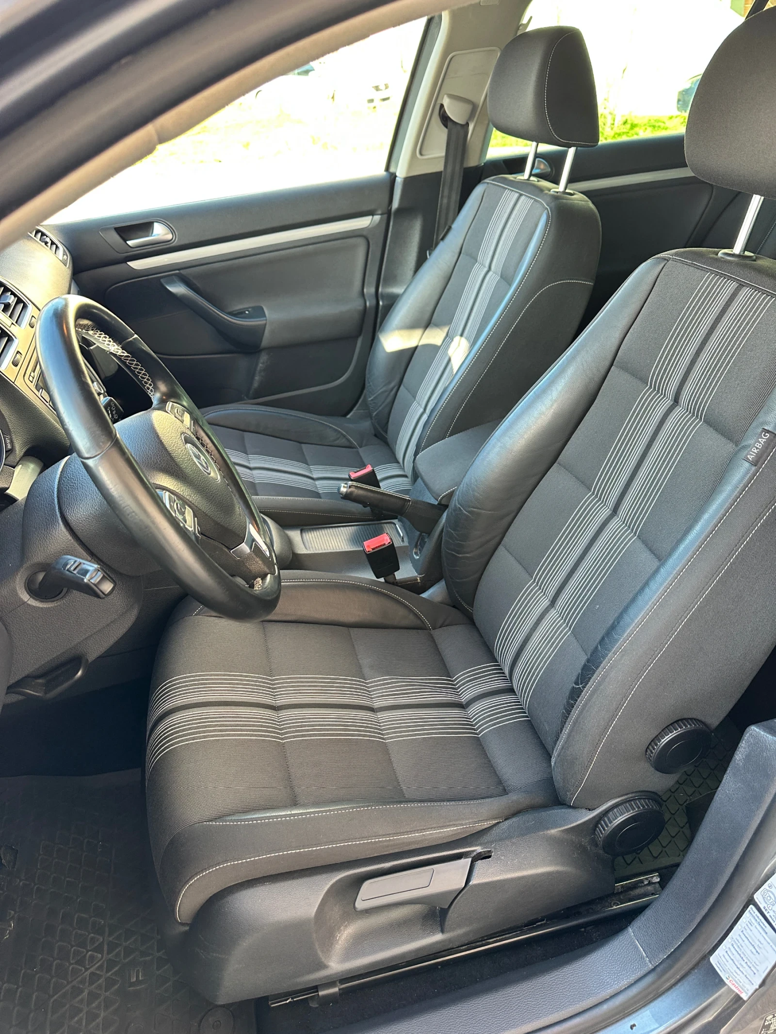 VW Golf, снимка 10 - Автомобили и джипове - 53844317