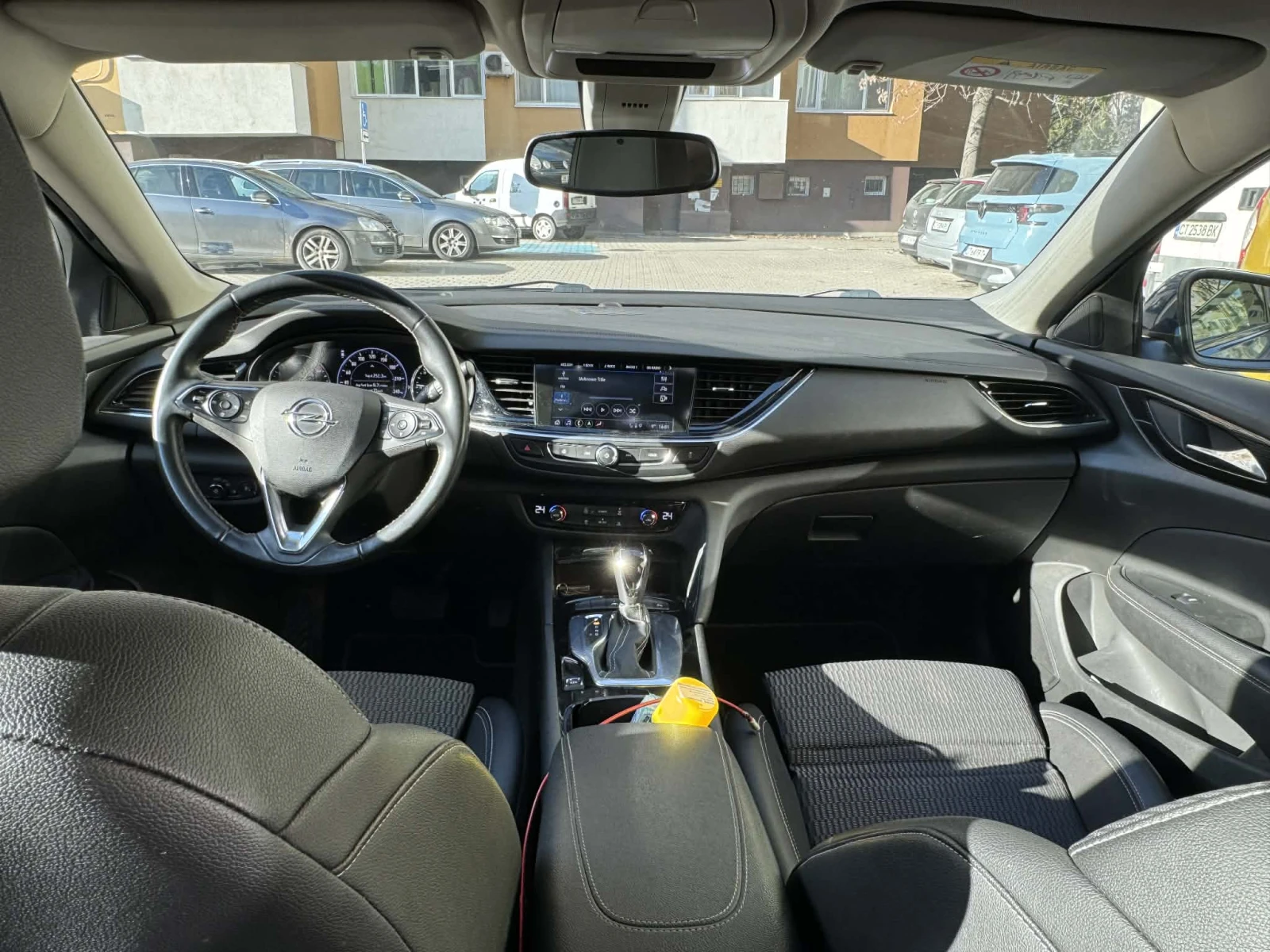 Opel Insignia LPG, снимка 10 - Автомобили и джипове - 53845869