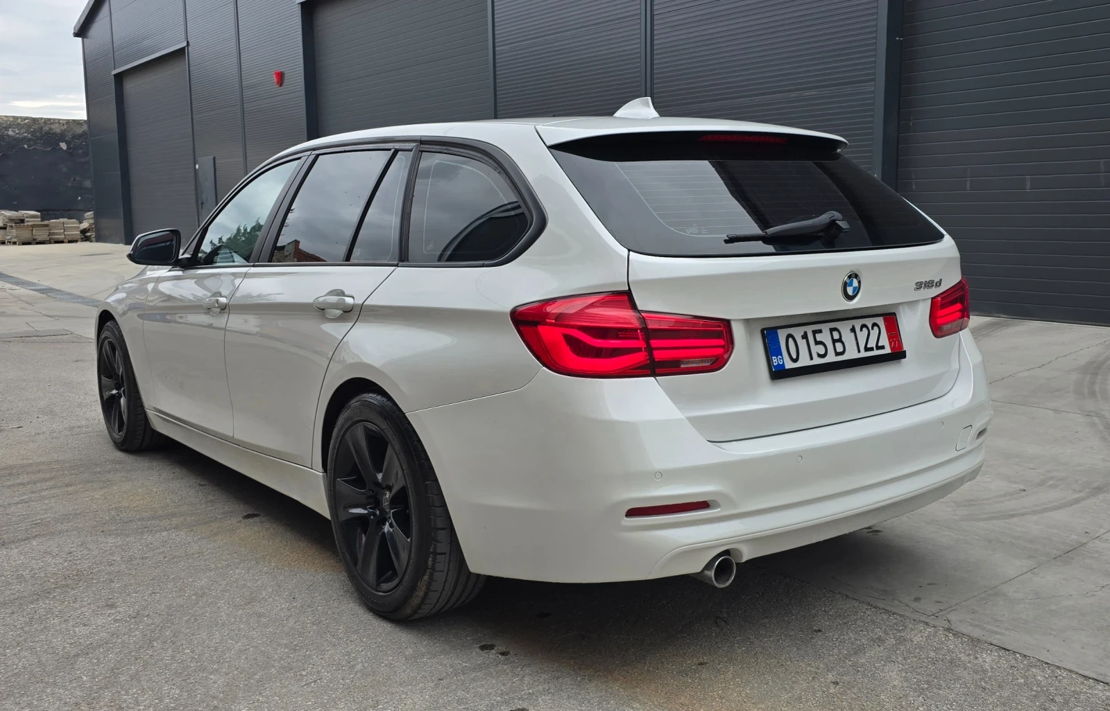 BMW 320 2.0d 150к.с Face, снимка 3 - Автомобили и джипове - 53946498