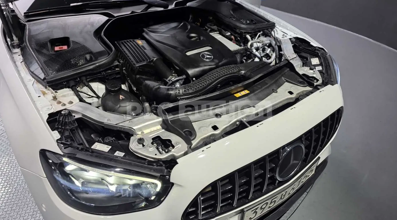 Mercedes-Benz E 250, снимка 16 - Автомобили и джипове - 54221430