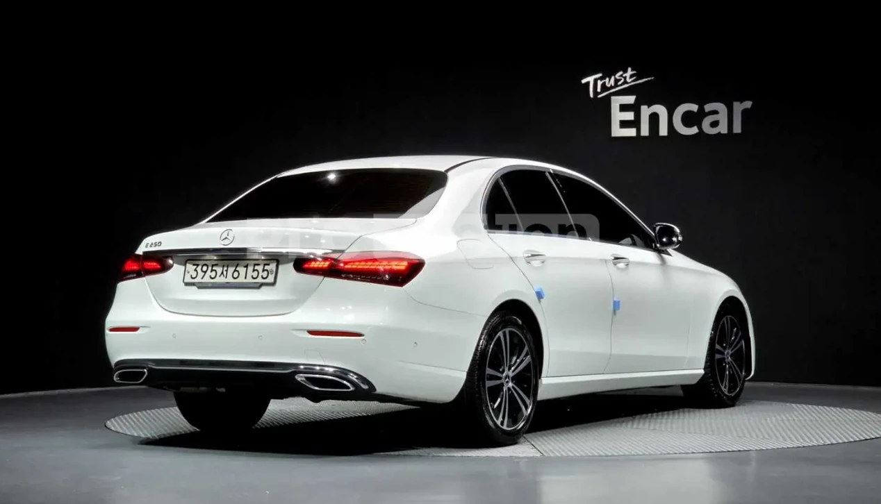 Mercedes-Benz E 250, снимка 4 - Автомобили и джипове - 54221430