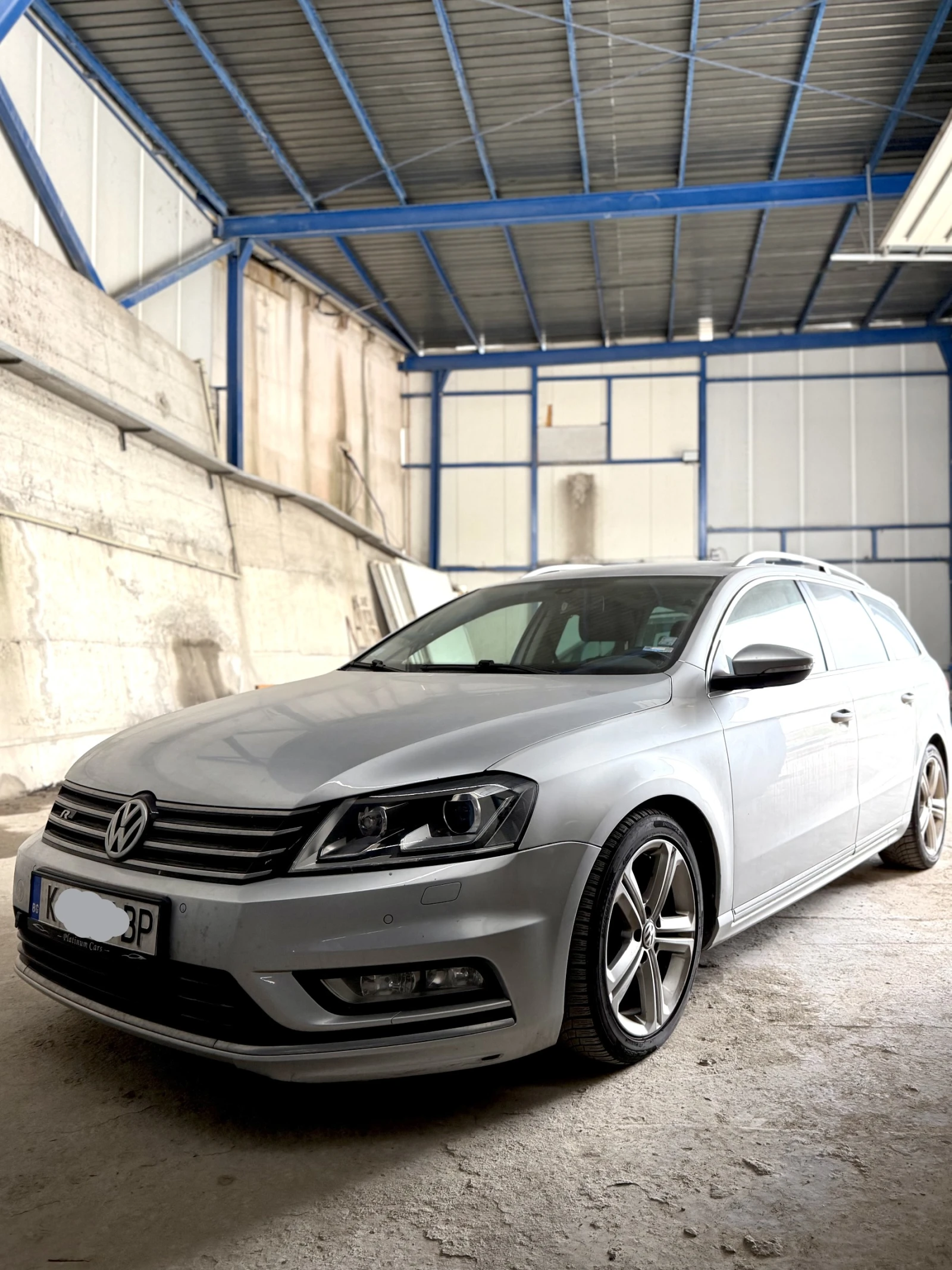 VW Passat R-LINE