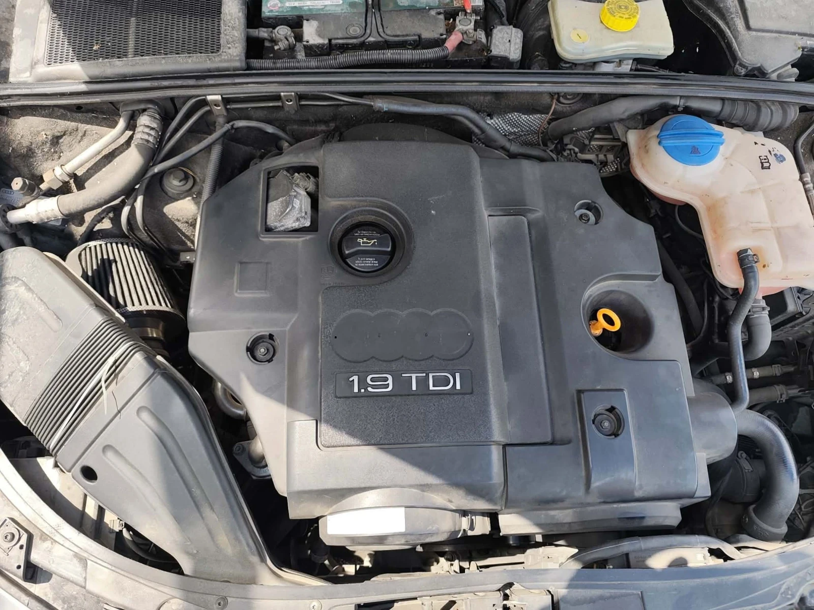 Audi A4 Комби 1.9 TDI, снимка 13 - Автомобили и джипове - 54398992