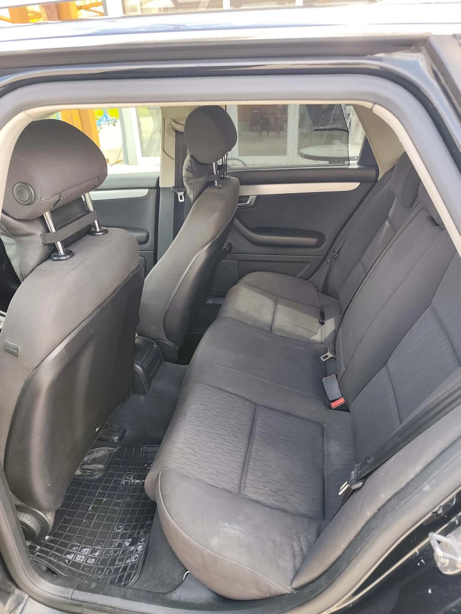 Audi A4 Комби 1.9 TDI, снимка 11 - Автомобили и джипове - 54398992
