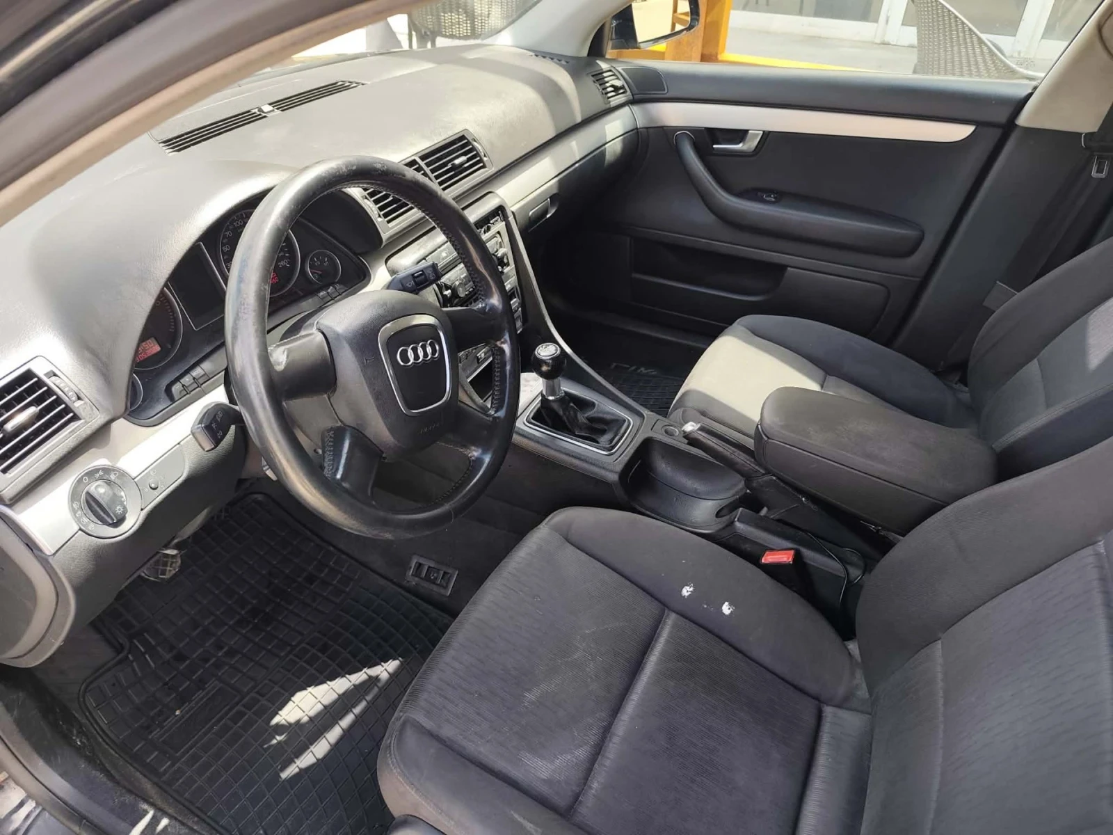 Audi A4 Комби 1.9 TDI, снимка 14 - Автомобили и джипове - 54398992