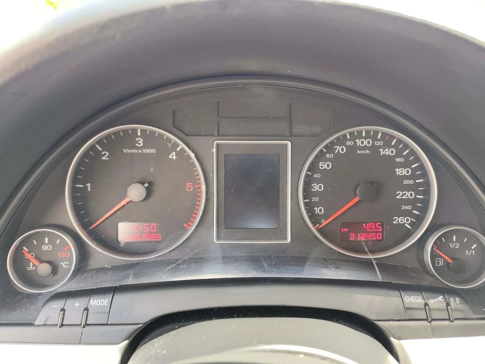 Audi A4 Комби 1.9 TDI, снимка 12 - Автомобили и джипове - 54398992