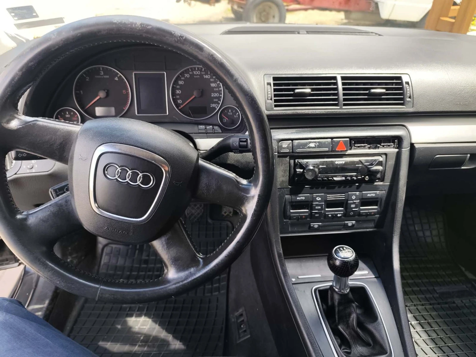 Audi A4 Комби 1.9 TDI, снимка 15 - Автомобили и джипове - 54398992