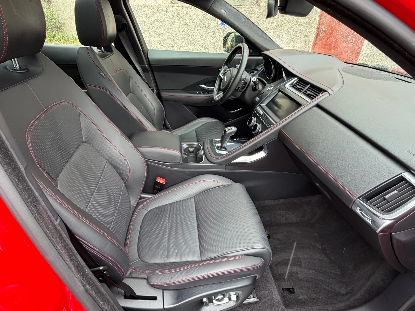 Jaguar E-pace R-design, 20000км !!!, снимка 15 - Автомобили и джипове - 54743921