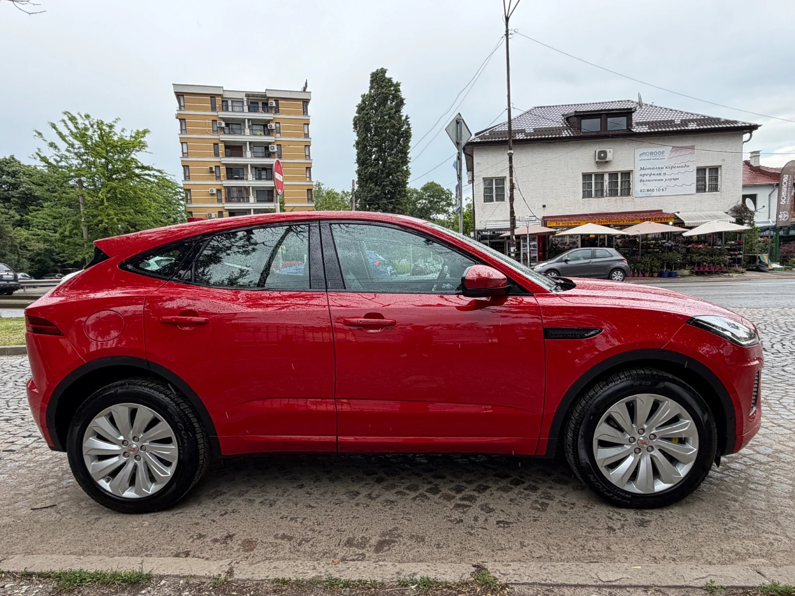 Jaguar E-pace R-design, 20000км !!!, снимка 4 - Автомобили и джипове - 54743921