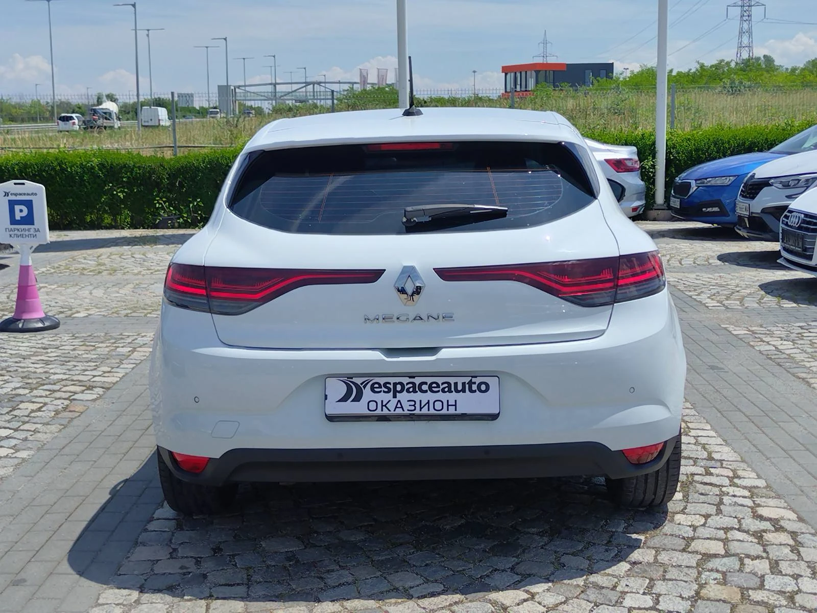 Renault Megane 1.0Tce/ 115к.с., снимка 6 - Автомобили и джипове - 54763692