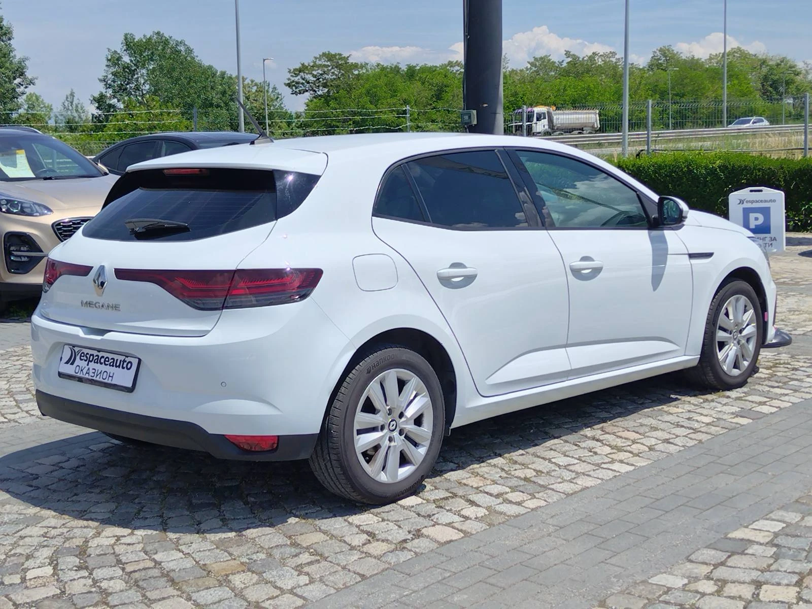 Renault Megane 1.0Tce/ 115к.с., снимка 7 - Автомобили и джипове - 54763692