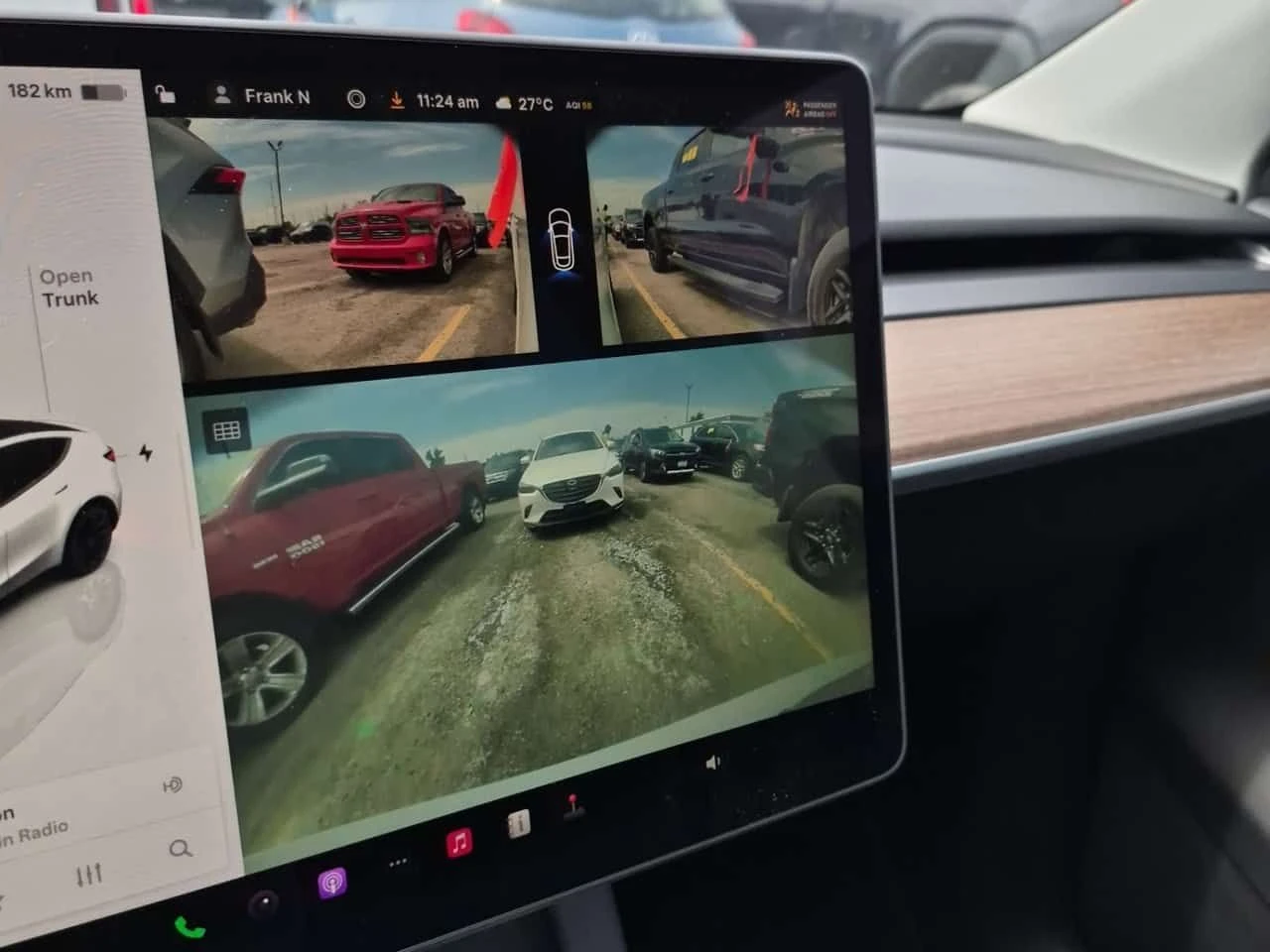Tesla Model Y Long Range| Panorama| Autopilot| 2 Ключа| , снимка 13 - Автомобили и джипове - 54868270