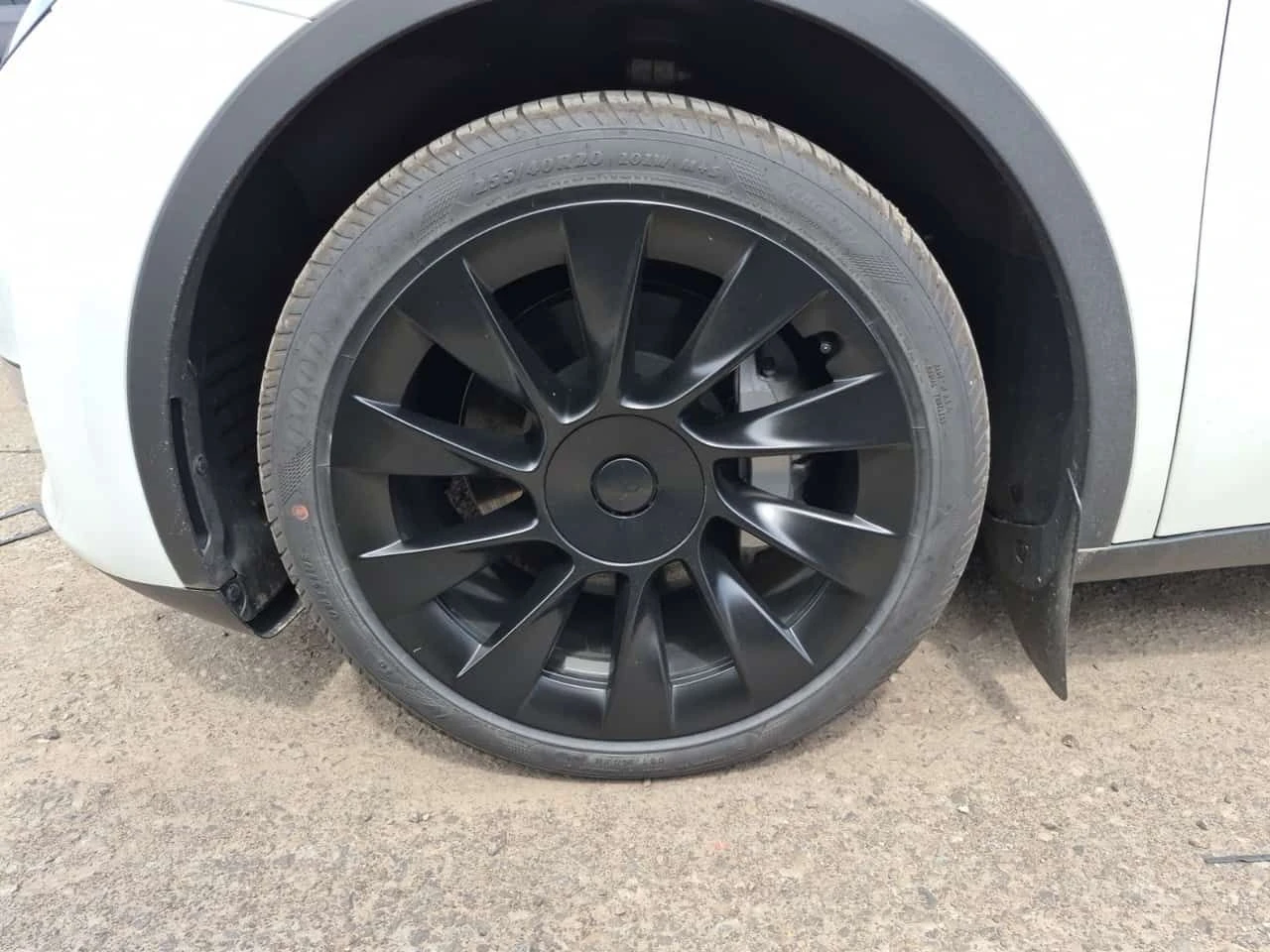 Tesla Model Y Long Range| Panorama| Autopilot| 2 Ключа| , снимка 5 - Автомобили и джипове - 54868270