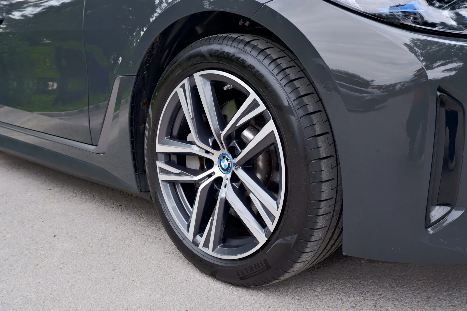 BMW i4 eDrive40, снимка 7 - Автомобили и джипове - 55067309