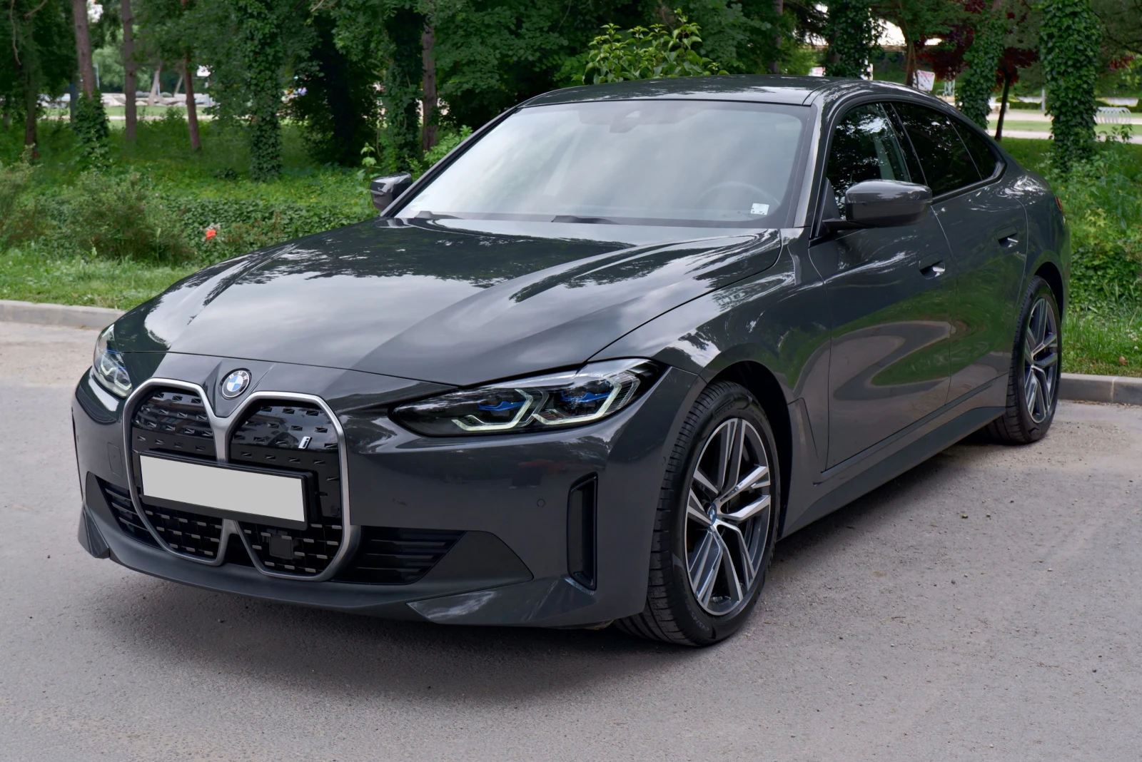 BMW i4 eDrive40, снимка 2 - Автомобили и джипове - 55067309