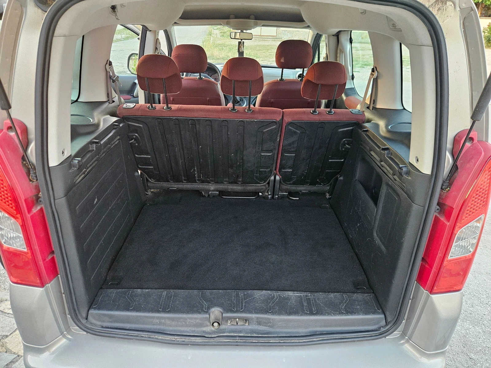 Citroen Berlingo 1.6 TDI , снимка 10 - Автомобили и джипове - 55480673