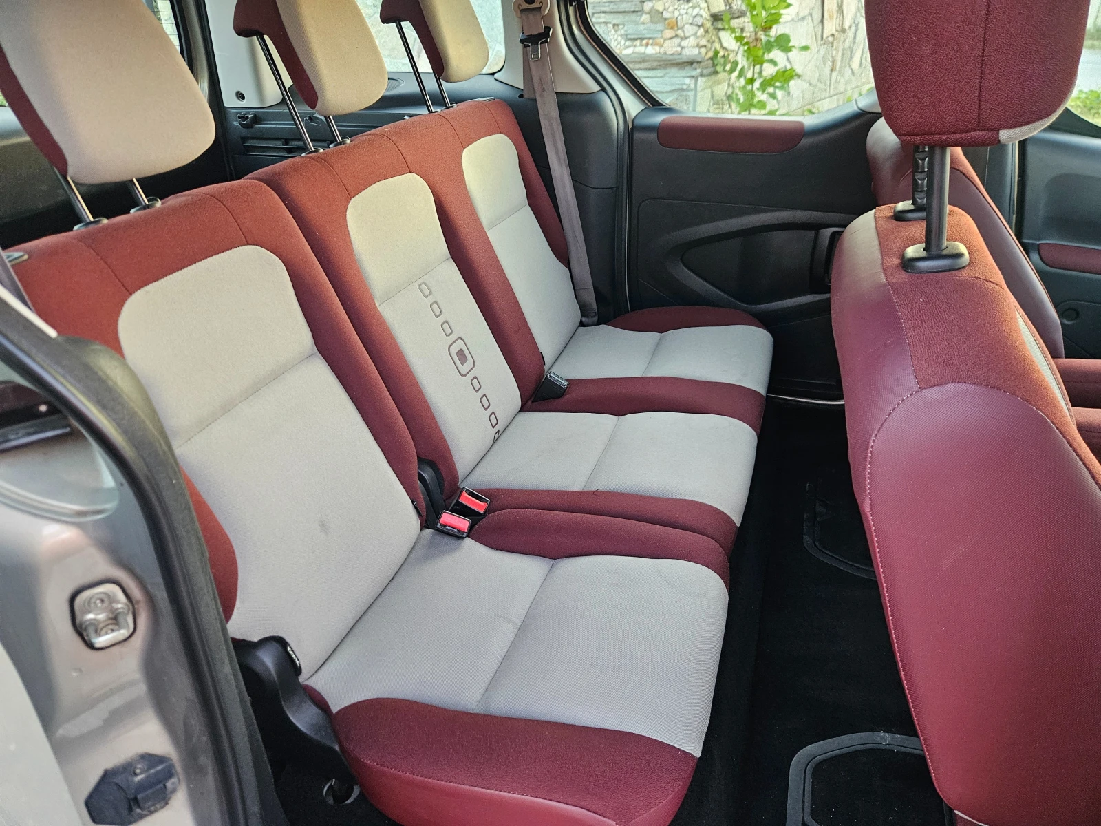 Citroen Berlingo 1.6 TDI , снимка 15 - Автомобили и джипове - 55480673