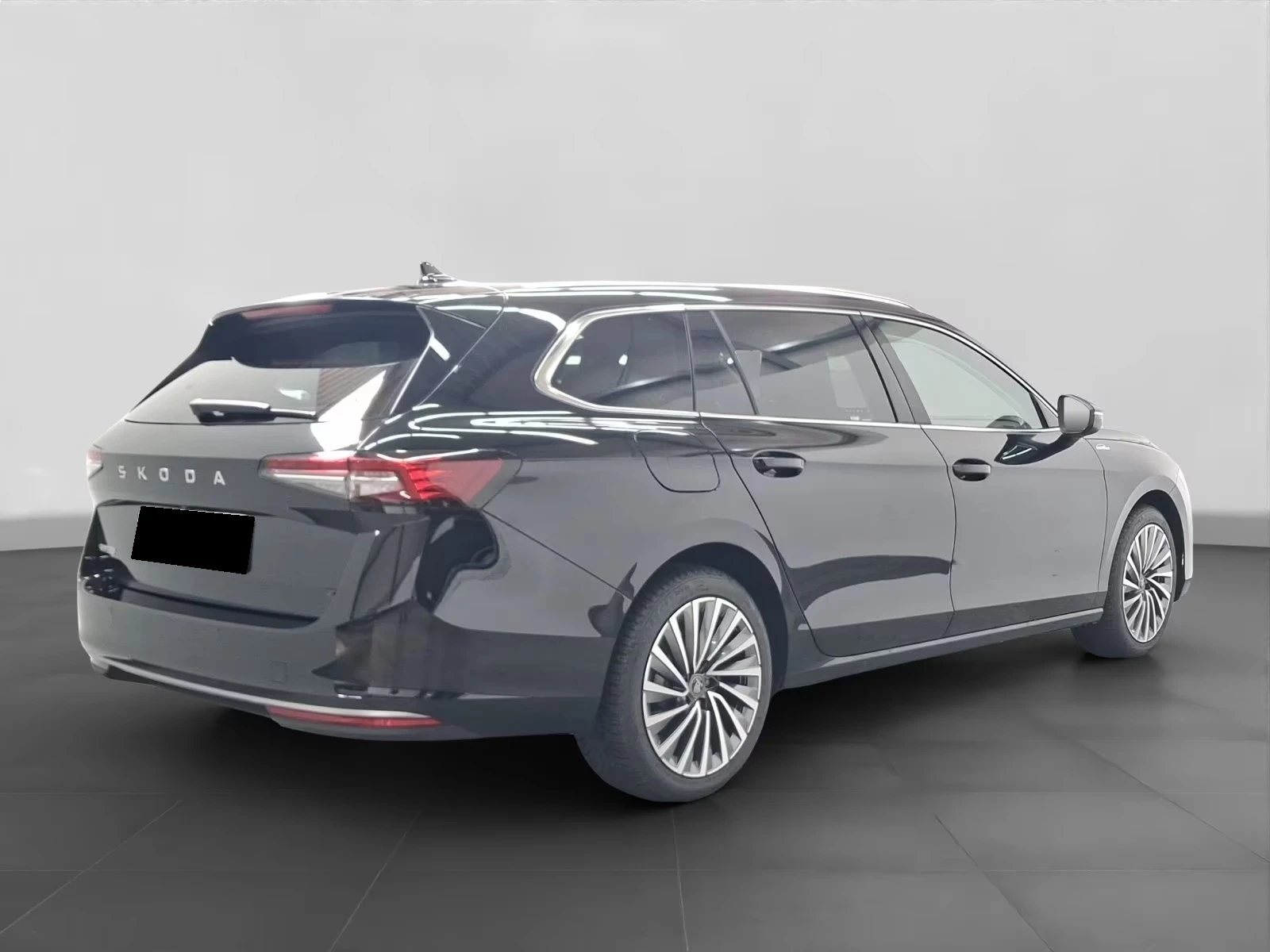 Skoda Superb 2.0 TDI L&K CANTON HEAD-UP PANORAMA MATRIX-LED , снимка 2 - Автомобили и джипове - 55645216