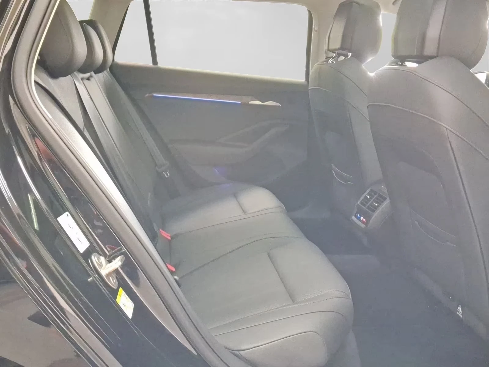 Skoda Superb 2.0 TDI L&K CANTON HEAD-UP PANORAMA MATRIX-LED , снимка 15 - Автомобили и джипове - 55645216