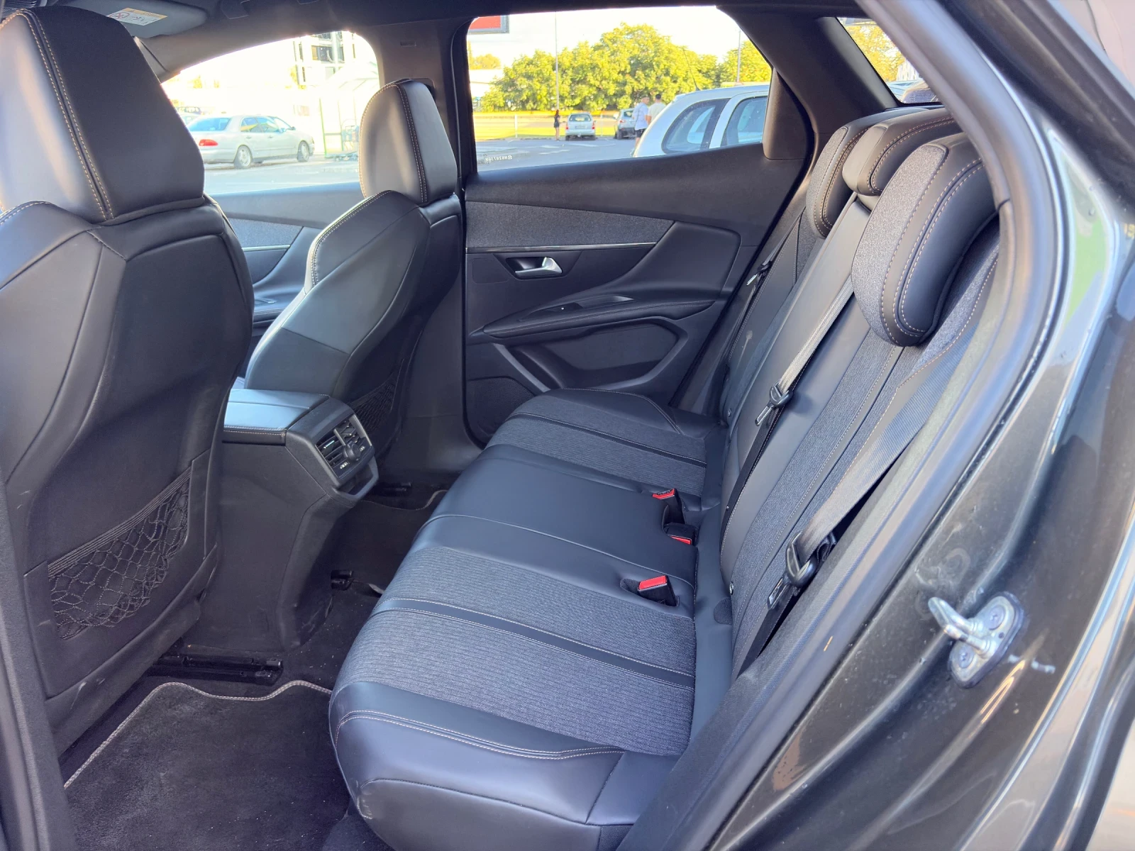 Peugeot 3008 1.6 GT Line, снимка 13 - Автомобили и джипове - 55953691