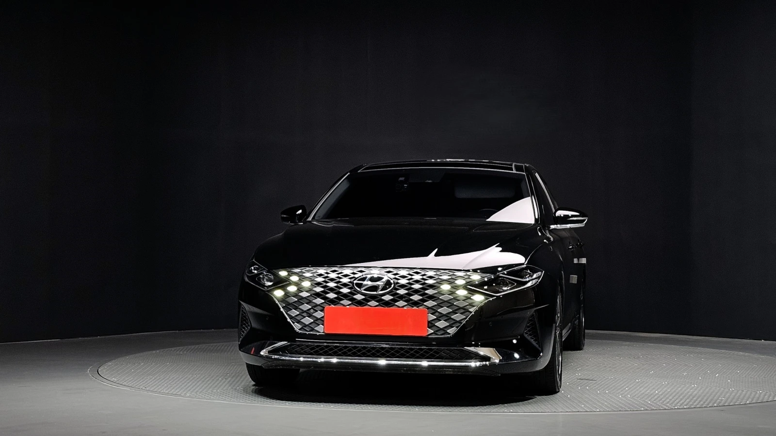 Hyundai Grandeur 3.0 Modern Фабрична Газ, снимка 3 - Автомобили и джипове - 55955316