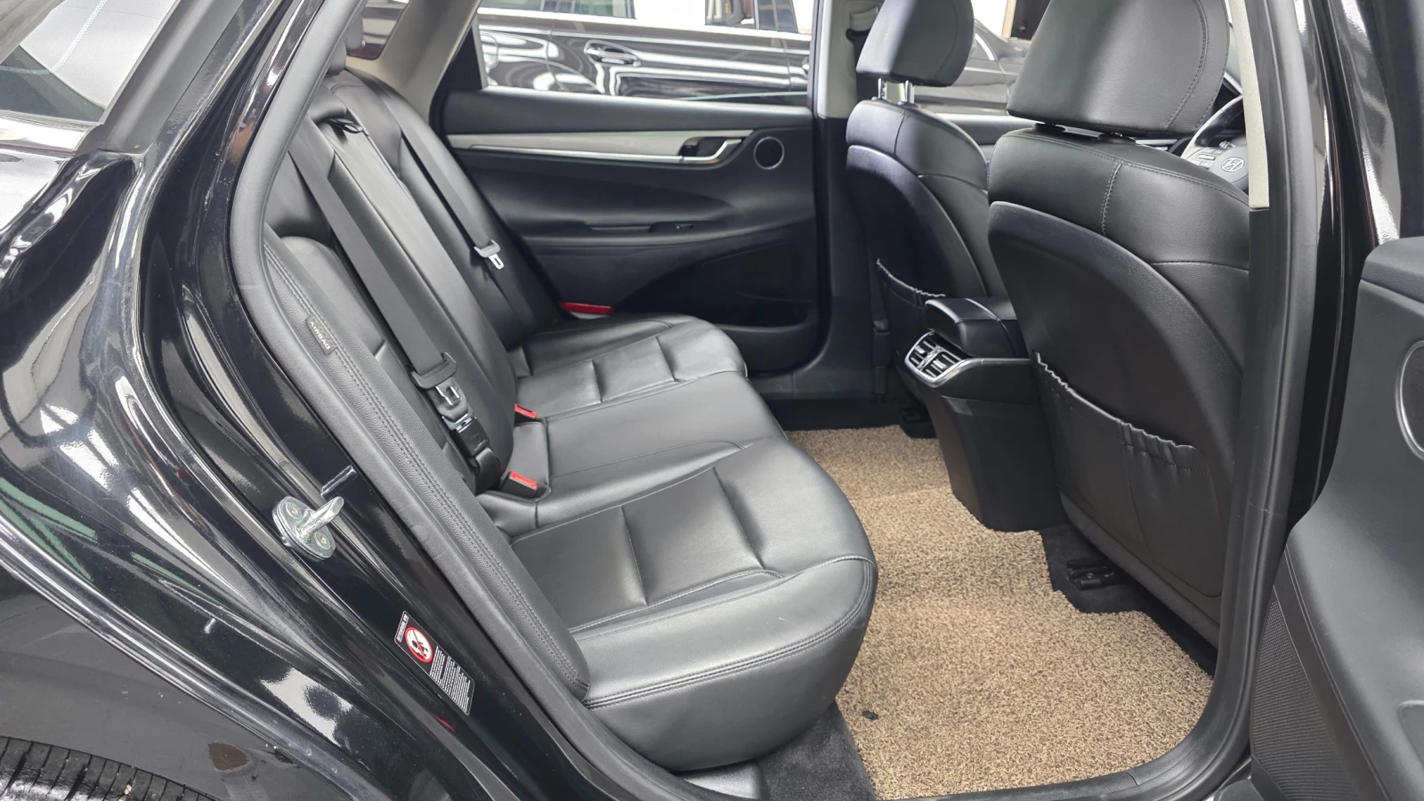 Hyundai Grandeur 3.0 Modern Фабрична Газ, снимка 11 - Автомобили и джипове - 55955316