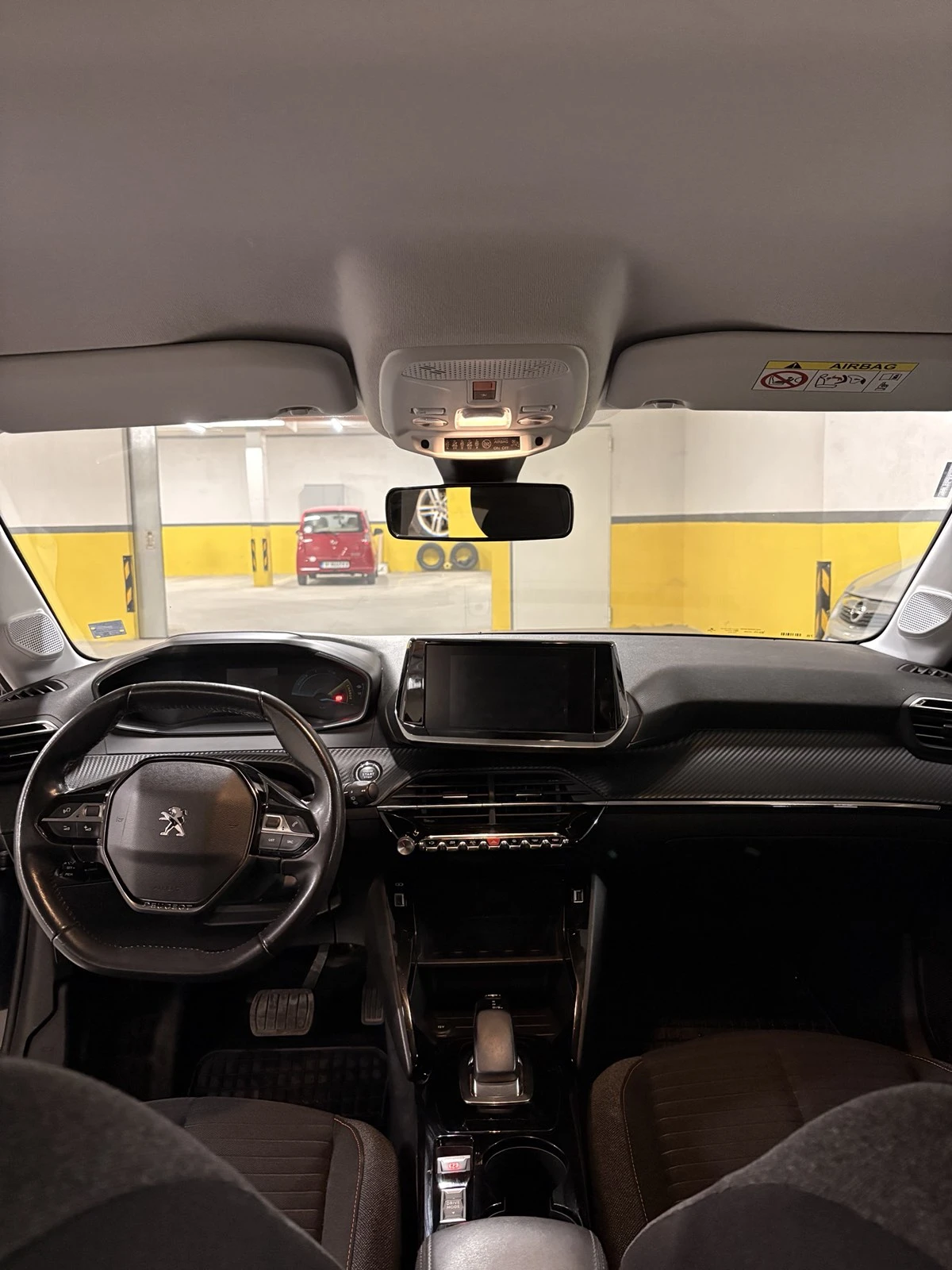 Peugeot 208, снимка 6 - Автомобили и джипове - 56550151