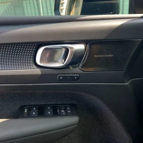 Volvo XC40, снимка 6