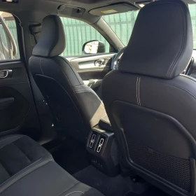 Volvo XC40, снимка 12
