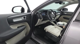 Volvo XC40 2.0 B4 Ultra Dark, снимка 9
