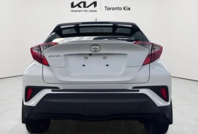 Toyota C-HR * XLE Premium* Подгрев* Back Cam* Blind spot* , снимка 4
