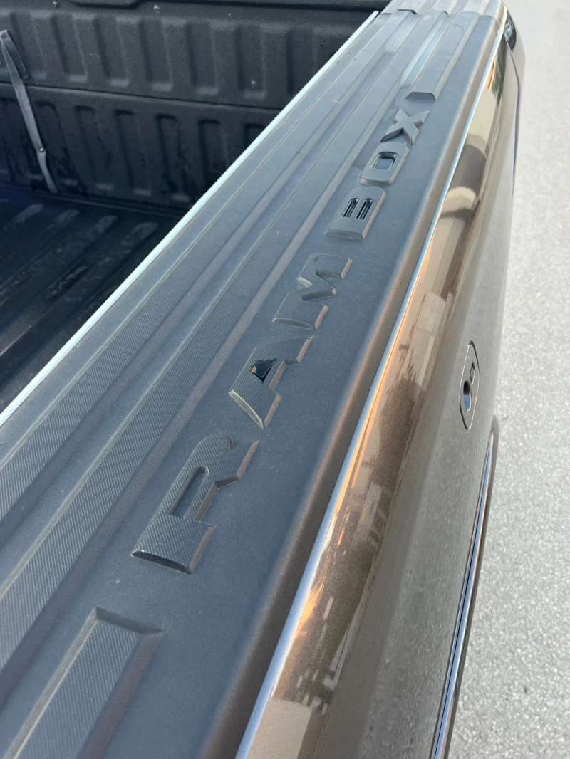 Dodge RAM 1500 LIMITED 5.7 HEMI ГАЗ, снимка 12 - Автомобили и джипове - 52384990