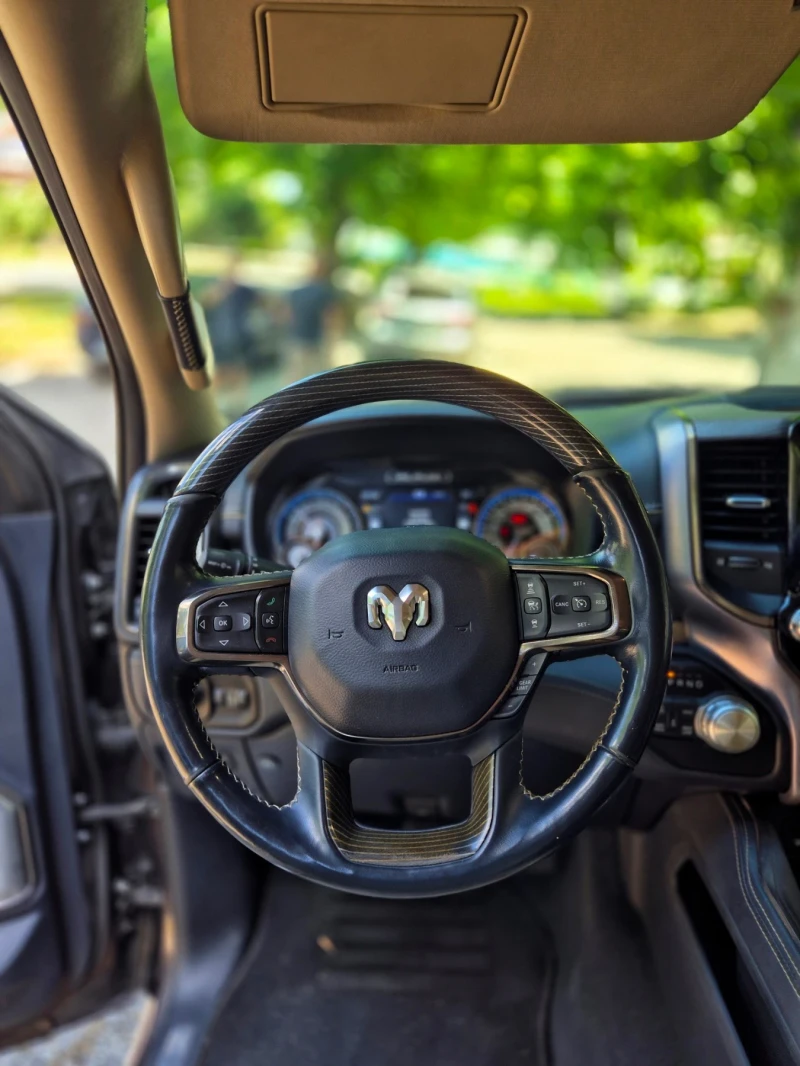Dodge RAM 1500 LIMITED 5.7 HEMI ГАЗ, снимка 14 - Автомобили и джипове - 52384990