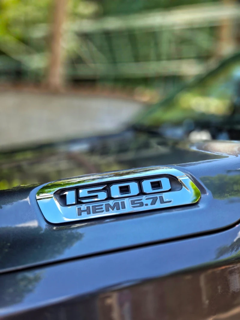 Dodge RAM 1500 LIMITED 5.7 HEMI ГАЗ, снимка 11 - Автомобили и джипове - 52384990