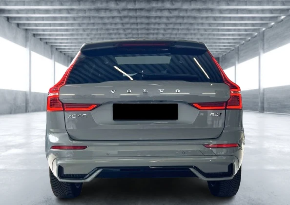 Volvo XC60 B4 AWD = Plus Dark = Гаранция  - изображение 2