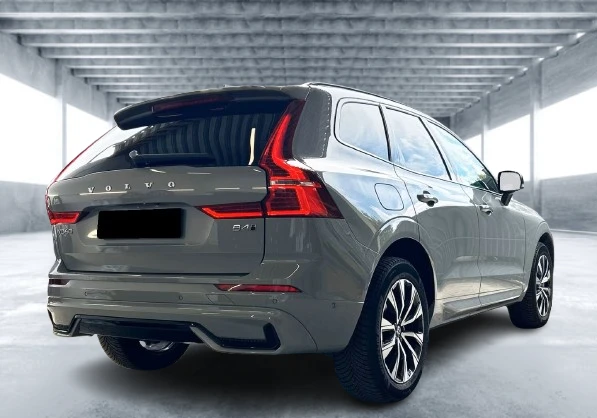 Volvo XC60 B4 AWD = Plus Dark = Гаранция  - изображение 3