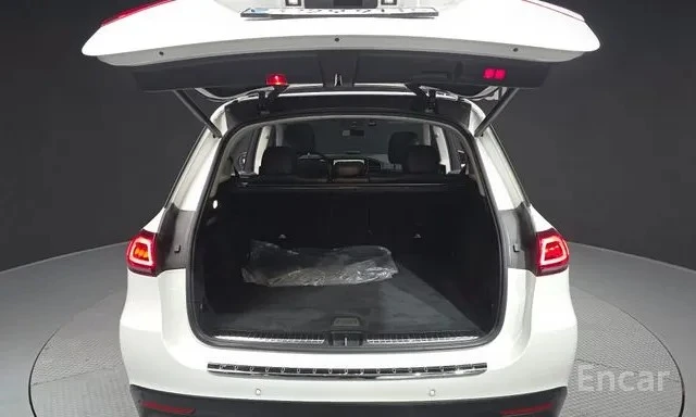 Mercedes-Benz GLE 300 4MATIC/ПАНОРАМА/ФИКСИРАНА ЦЕНА ДО БЪЛГАРИЯ, снимка 12 - Автомобили и джипове - 55059696