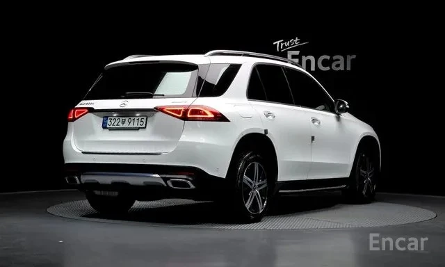 Mercedes-Benz GLE 300 4MATIC/ПАНОРАМА/ФИКСИРАНА ЦЕНА ДО БЪЛГАРИЯ, снимка 3 - Автомобили и джипове - 55059696