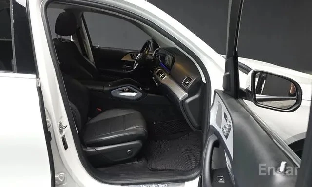 Mercedes-Benz GLE 300 4MATIC/ПАНОРАМА/ФИКСИРАНА ЦЕНА ДО БЪЛГАРИЯ, снимка 4 - Автомобили и джипове - 55059696