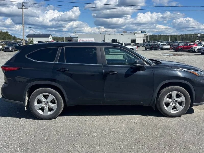 Toyota Highlander * LE AWD * ДИСТРОНИК * 7 МЕСТЕН * ПРЕДСТАВИТЕЛСТВО, снимка 3 - Автомобили и джипове - 55800849