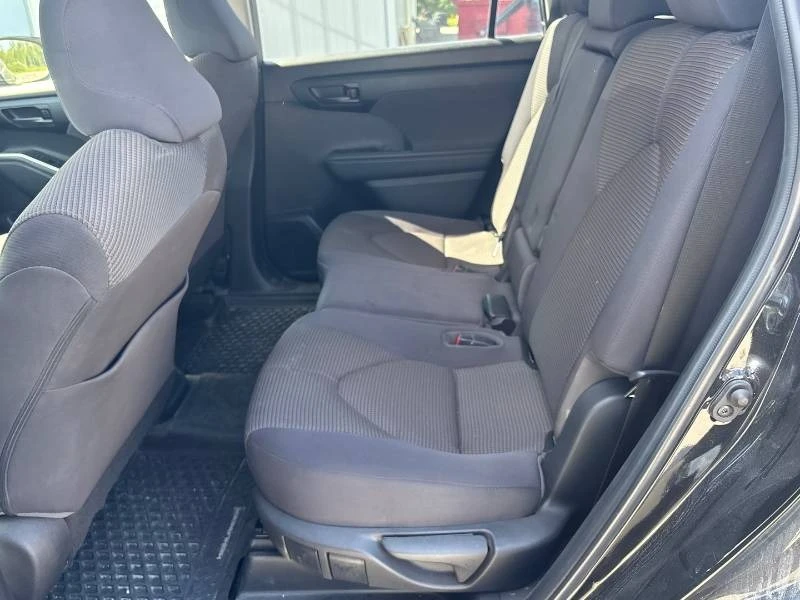 Toyota Highlander * LE AWD * ДИСТРОНИК * 7 МЕСТЕН * ПРЕДСТАВИТЕЛСТВО, снимка 15 - Автомобили и джипове - 55800849