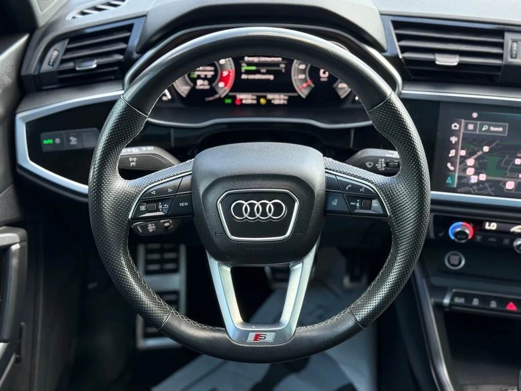 Audi Q3 * PROGRESSIV S LINE | PANO | LOADED * CARFAX *  | Mobile.bg   8