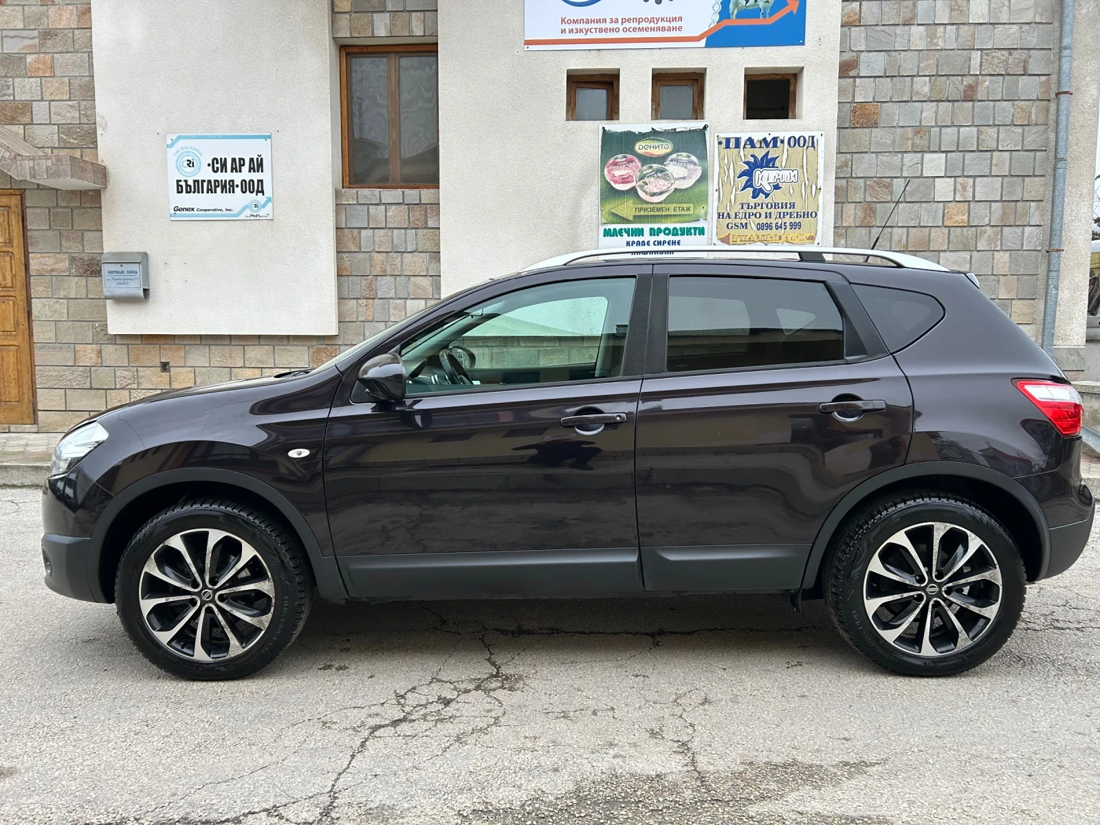 Nissan Qashqai 1.6i * FACE* НАВИ* КАМЕРА* ПАНОРАМА*  - изображение 7