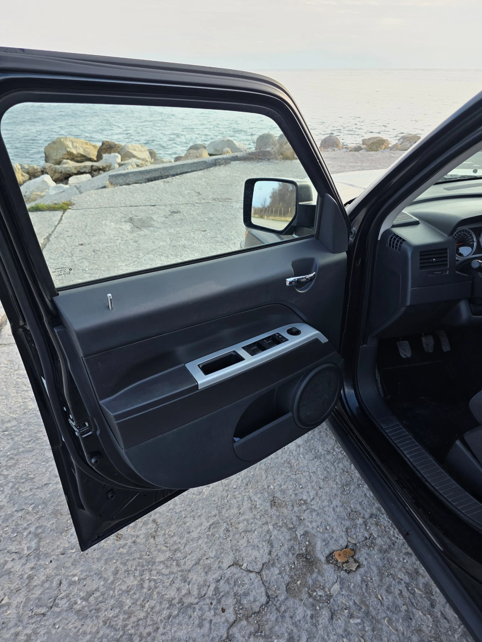 Jeep Patriot 2.0 CRDI 4x4 | Mobile.bg � ����������� 10