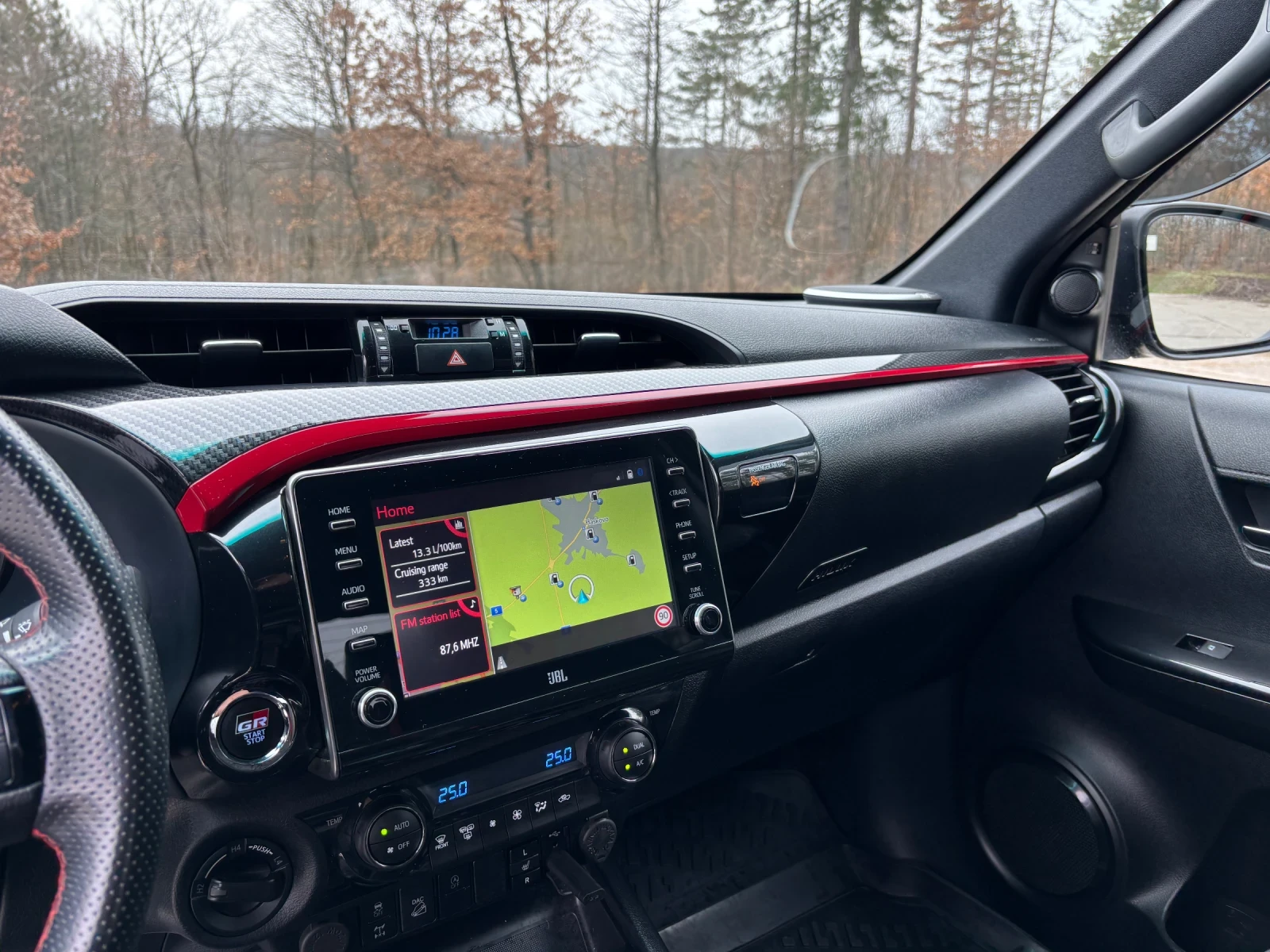 Toyota Hilux GR SPORT 360 KAMERA JBL, снимка 9 - Автомобили и джипове - 54004067