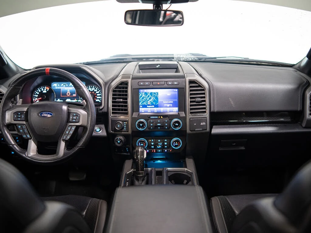 Ford Raptor SuperCrew 4WD * 68827км!* АвтоКредит* (ЦЕНА ДО БГ), снимка 15 - Автомобили и джипове - 54116840