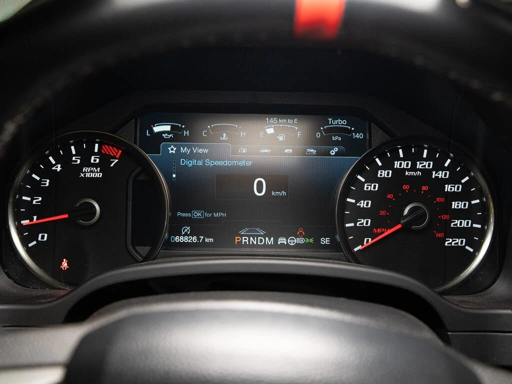 Ford Raptor SuperCrew 4WD * 68827км!* АвтоКредит* (ЦЕНА ДО БГ), снимка 11 - Автомобили и джипове - 54116840