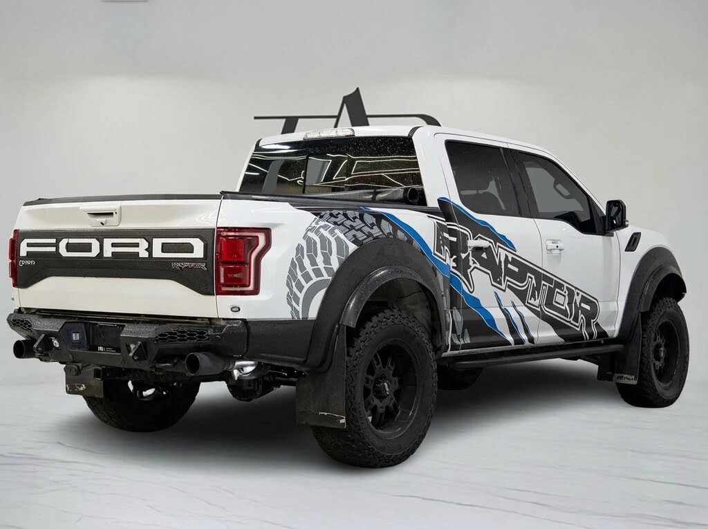 Ford Raptor SuperCrew 4WD * 68827км!* АвтоКредит* (ЦЕНА ДО БГ), снимка 3 - Автомобили и джипове - 54116840