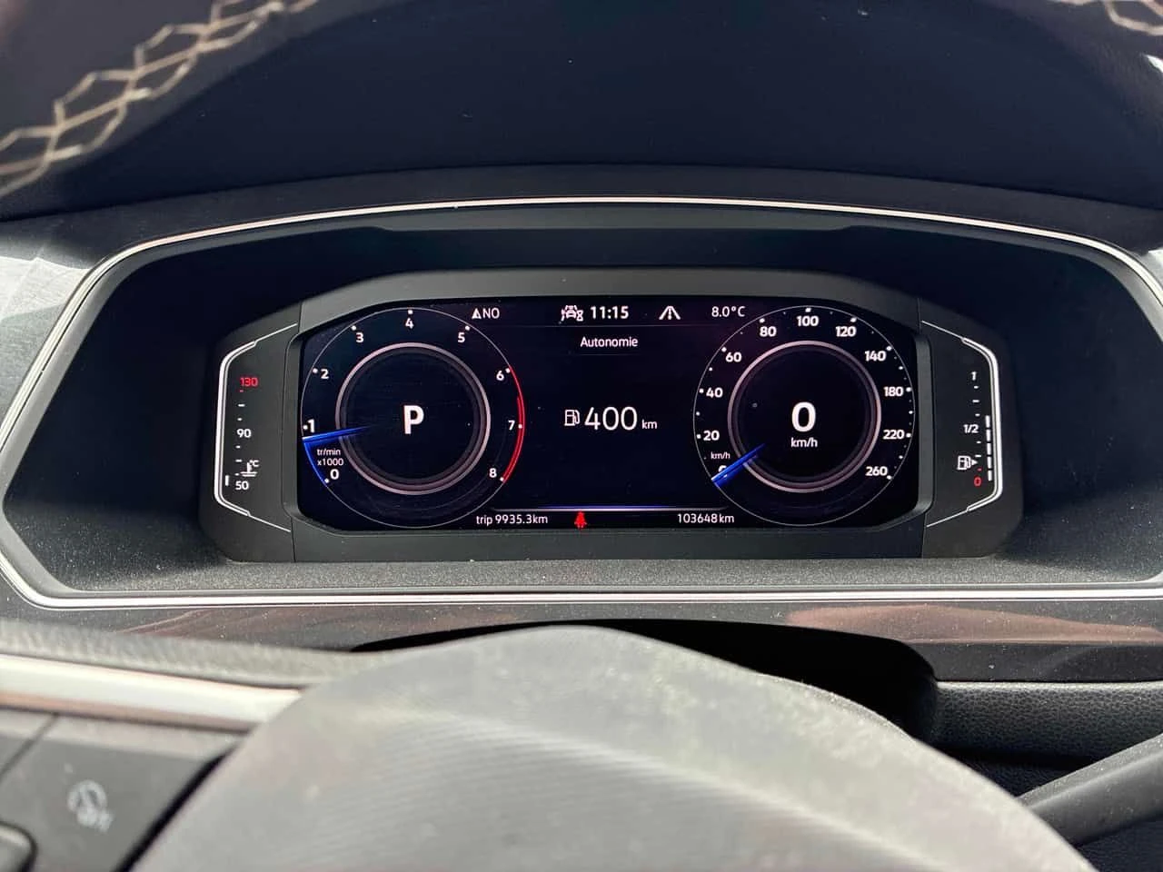 VW Tiguan * COMFORTLINE * 2 КЛЮЧА* KEYLESS* PANO* ПОДГРЕВ* , снимка 8 - Автомобили и джипове - 54441900