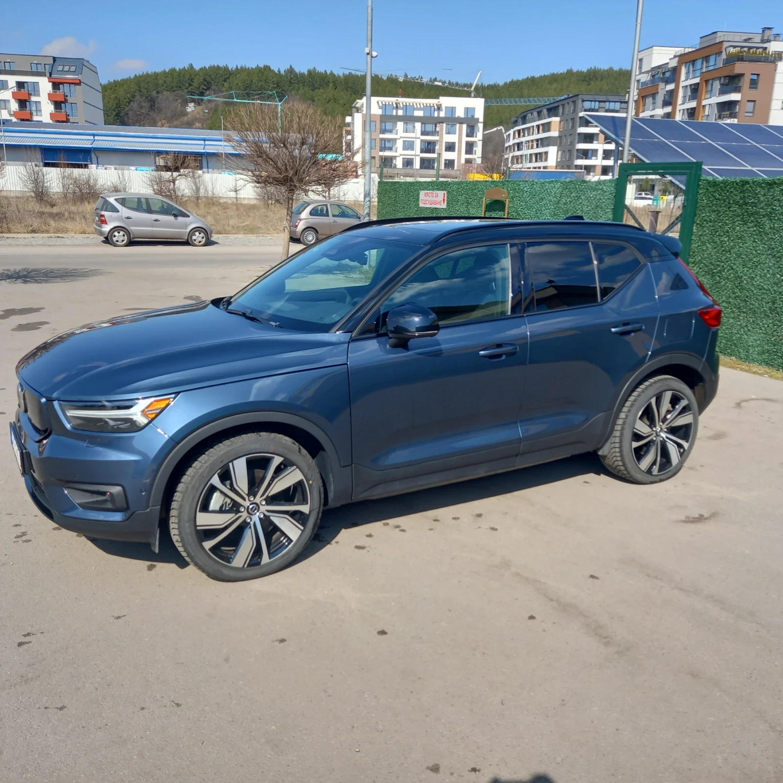 Volvo XC40, снимка 3 - Автомобили и джипове - 54607603